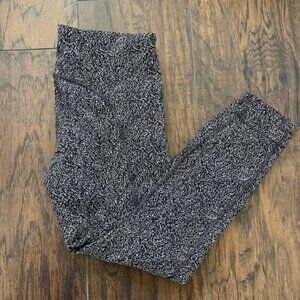 Athleta Ultimate Stash Pocket Textured 7/8 Tight Black White SP Small Petite